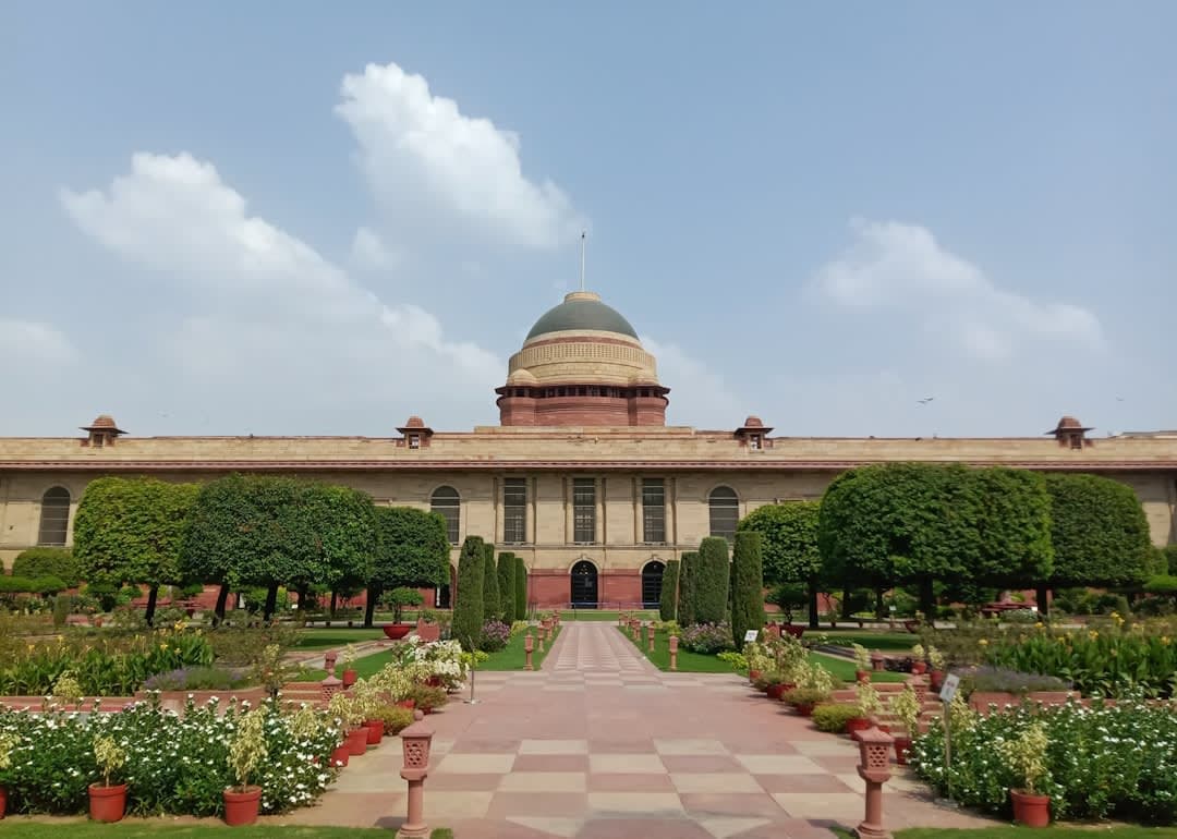 President Approves Ordinance to Increase Supreme Court Judges from 33 to 37